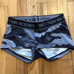 EUC Gray Camo Women's Better Bodies Booty Shorts S